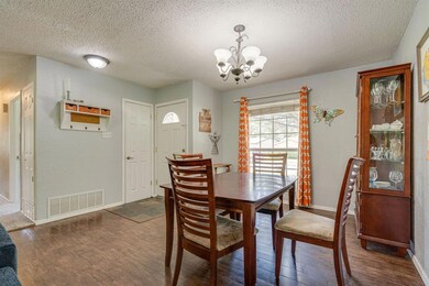 941 Chattanooga Dr, Bedford, TX 76022 - photo 7