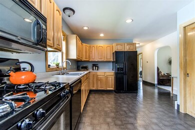 226 S Main St, Newmarket, NH 03857 - photo 3