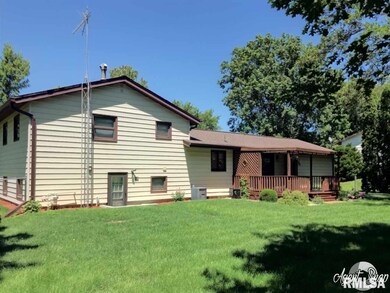 140 Lakeland Dr, Galesburg, IL 61401 - photo 4