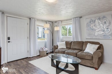 Entry - Downstairs Unit