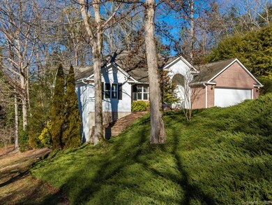 400 Heather Marie Dr, Hendersonville, NC 28792 - photo 4