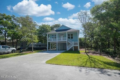 102 SE 6th St Oak Island NC-small-005-02