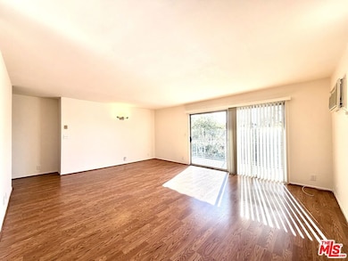 9157 Alcott St unit 4, Los Angeles, CA 90035 - photo 3