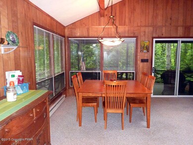 2439 Overlook Ln, Pocono Pines, PA 18350 - photo 3