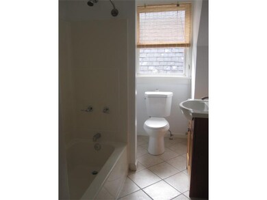 Full Bath. Bathroom Unit 3