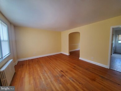 806 Wildwood Pkwy, Baltimore, MD 21229 - photo 3