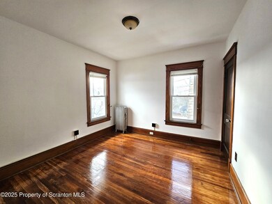 852 N Rebecca Ave unit 2nd fl, Scranton, PA 18504 - photo 5