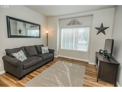 729 Burghardt Dr, Molalla, OR 97038 - photo 4