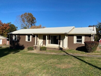 1309 Robinwood Dr, Shelbyville, TN 37160 - photo 5