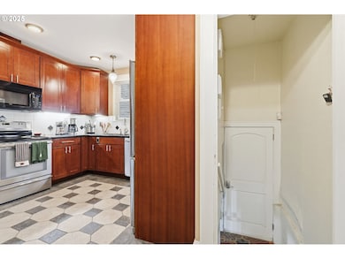 8420 N Smith St, Portland, OR 97203 - photo 7