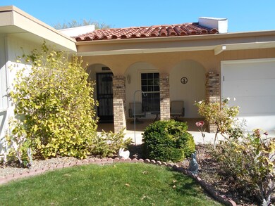 10005 W Highwood Ln, Sun City, AZ 85373 - photo 2
