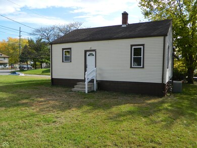 637 E 6th St, Seymour, IN 47274 - photo 2