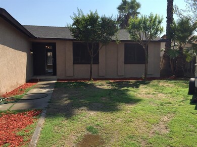 3732 N Claremont Ave, Fresno, CA 93727 - photo 2