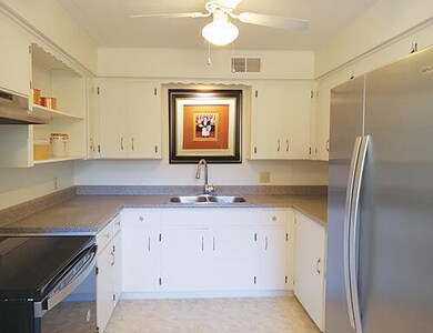 B Kitchen