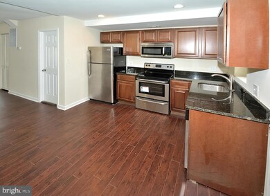 5502 D St SE, Washington, DC 20019 - photo 2