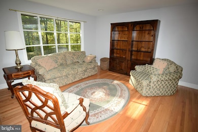 2117 Hallmark Dr, Gambrills, MD 21054 - photo 6