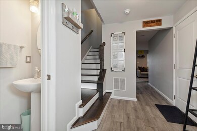 1815 Honeysuckle Ct, Downingtown, PA 19335 - photo 4