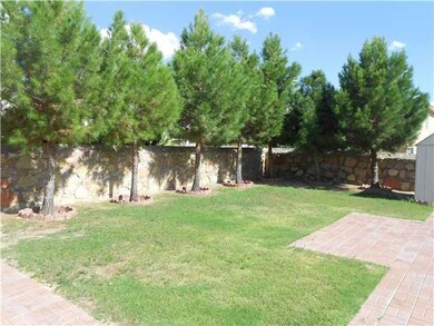 14268 Desert Sunset Dr, Horizon City, TX 79928 - photo 5