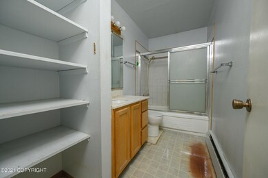 4841 Kent St-23