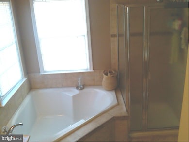 128 Elmira Ln, Gaithersburg, MD 20878 - photo 6