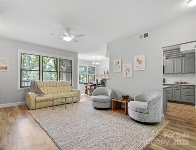 220 Stoney Falls Loop unit 1-B2, Burnsville, NC 28714 - photo 6