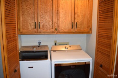 845 Palm Dr, Alamo, TX 78516 - photo 5