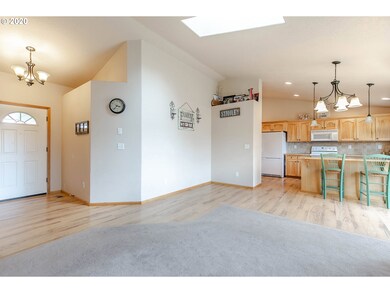 74 Sandalwood Loop, Creswell, OR 97426 - photo 7