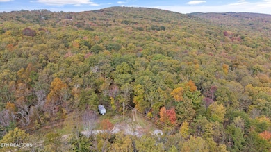 03-285 Raeanne Dr -07