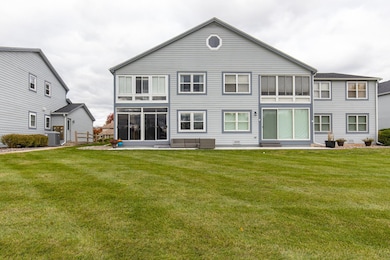 427 Captains Ct unit F, Winneconne, WI 54986 - photo 3