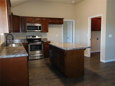 2 Esk Ln, Bella Vista, AR 72714 - photo 3