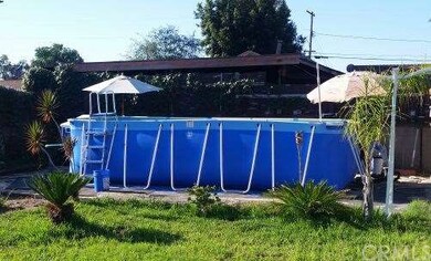 Above ground pool with filtration system