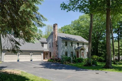 Plenty of storage w 3 car garage