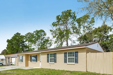 P6777989-01-Exterior Front Appeal-905823