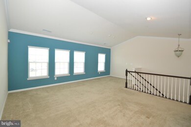 24684 Hutchinson Farm Dr unit 2D, Sterling, VA 20166 - photo 2