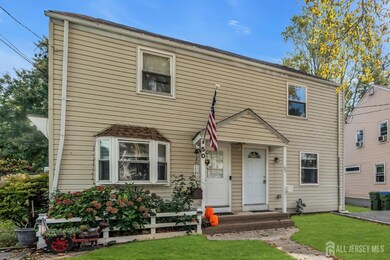 52 Macarthur Dr, Edison, NJ 08837 - photo 2