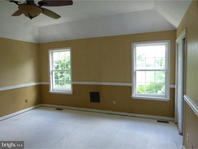 32 Meadow Ln, Pottstown, PA 19465 - photo 7