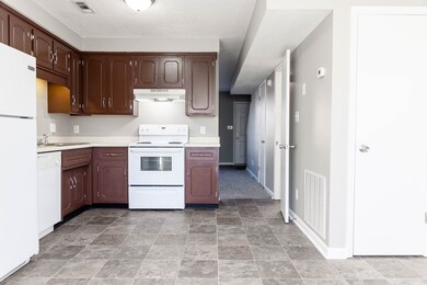 1650 Baltimore Dr unit 1, Clarksville, TN 37043 - photo 2