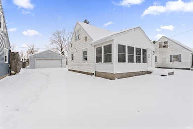 4420 Meadow Ln, South Bend, IN 46619 - photo 3