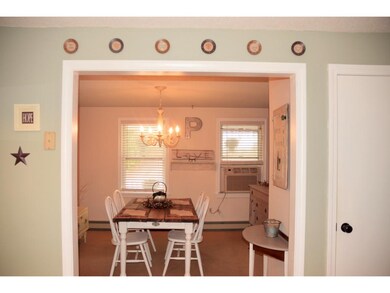 228 Crosbie St, Manchester, NH 03104 - photo 6