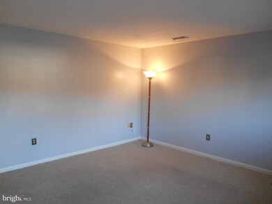 18013 Putter Dr, Hagerstown, MD 21740 - photo 4