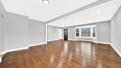 2622 Central Rd, Glenview, IL 60025 - photo 5