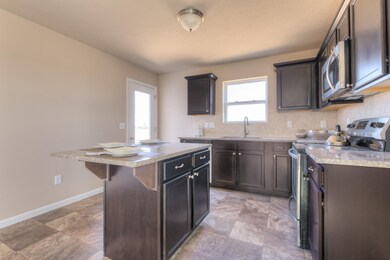 Kitchen CEN147-E1400-10