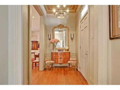 Foyer.