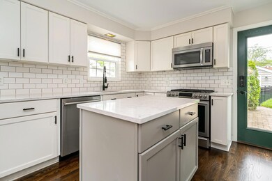 995 Vernon Rd, Columbus, OH 43209 - photo 5