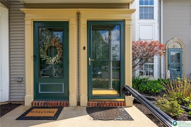 FRONT DOOR (RIGHT)