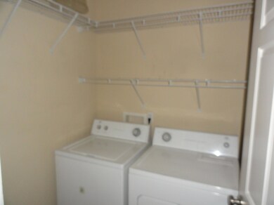 23 Brianleigh Dr 004