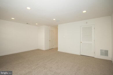 4322 Vintage Ivy Ln, Owings Mills, MD 21117 - photo 4