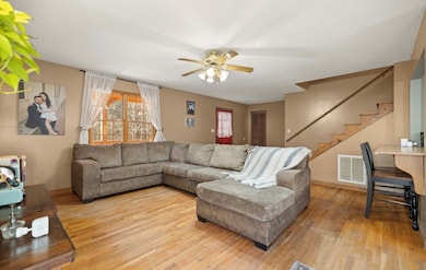 555 Wells Fork Rd, Viper, KY 41774 - photo 2