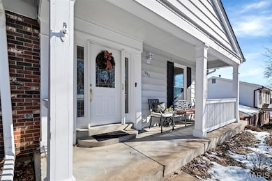 902 Rusticmanor Cir, Ballwin, MO 63011 - photo 3