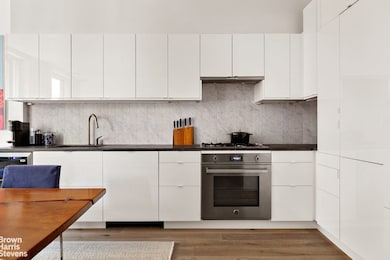 126 Chambers St unit 3, New York, NY 10007 - photo 3